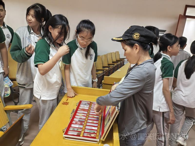 国兴街道在海南华海中学开展禁毒宣传进校园活动