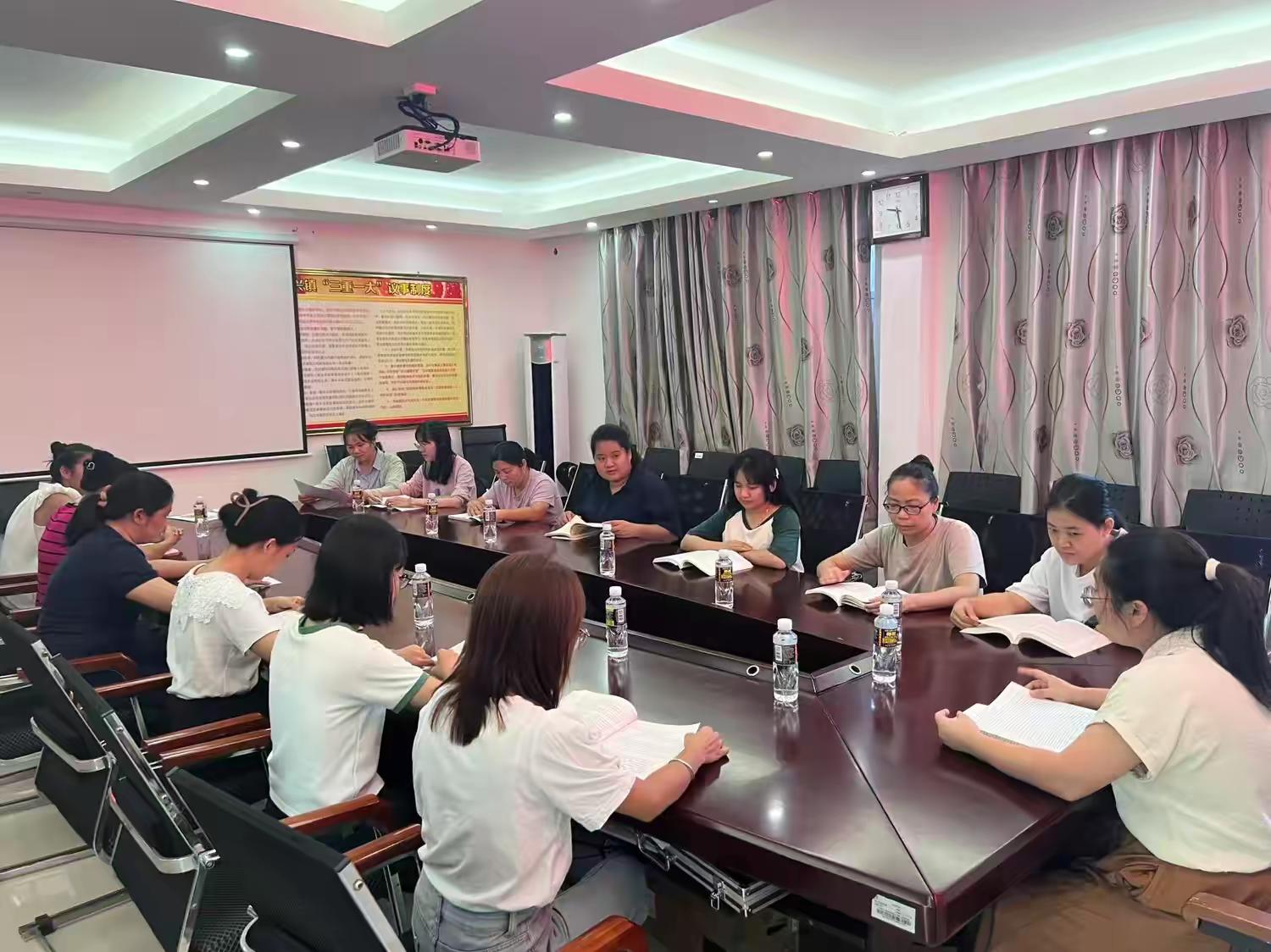 永兴镇召开涉依托咪酯等麻精药品及成瘾性物质专项预防学习会